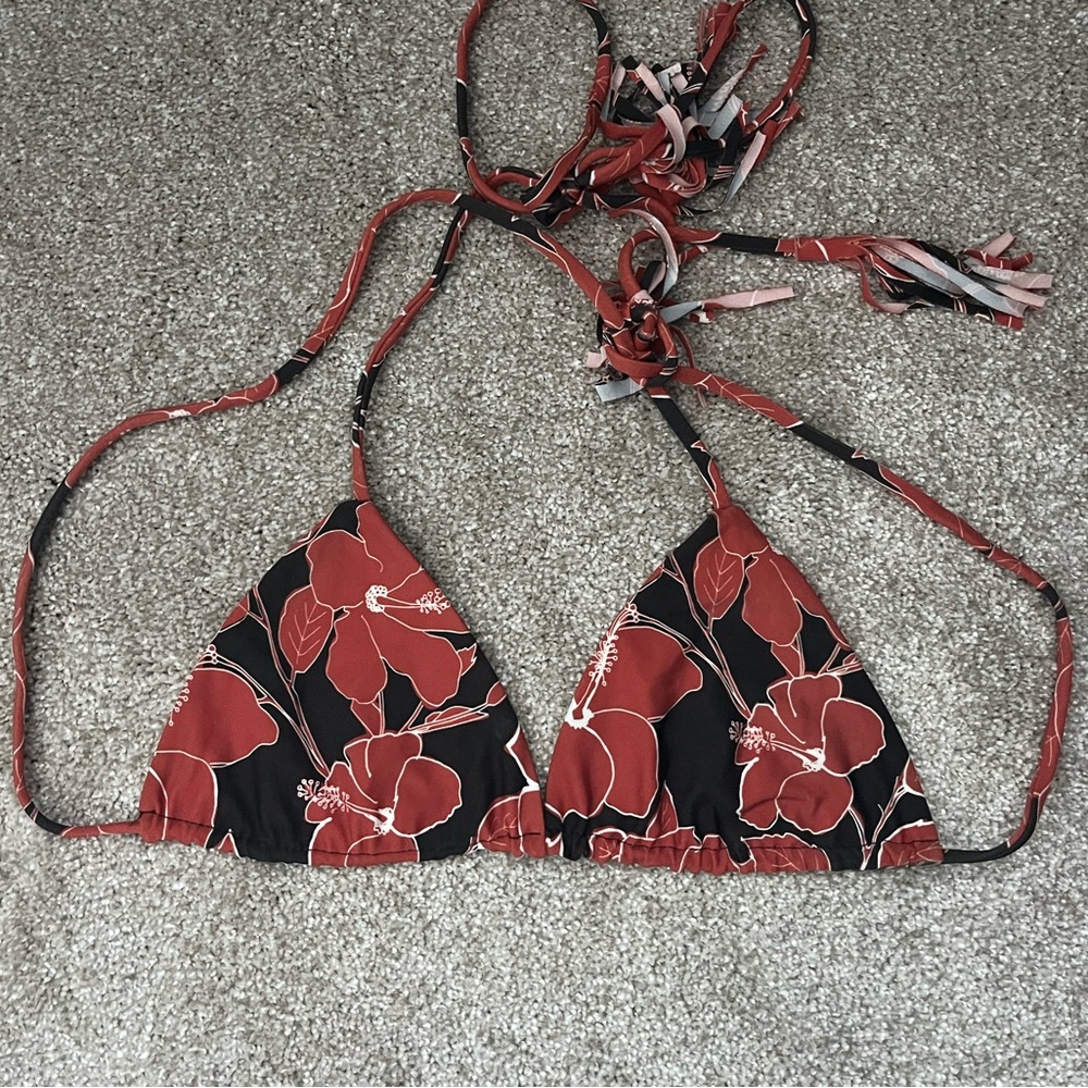 Acacia Mid Pacific Top